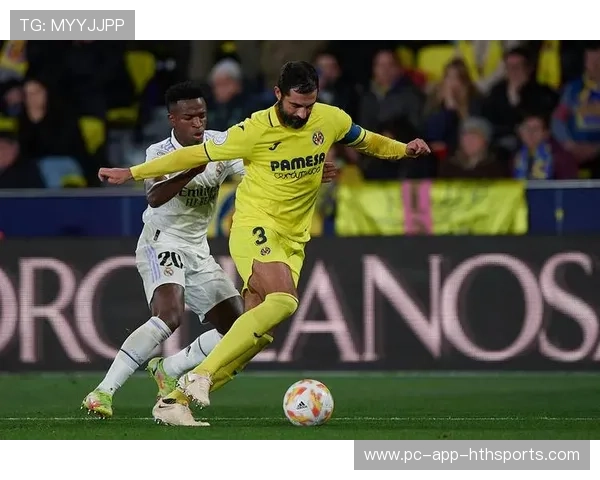 巴萨利用灵动走位不断冲击禁区